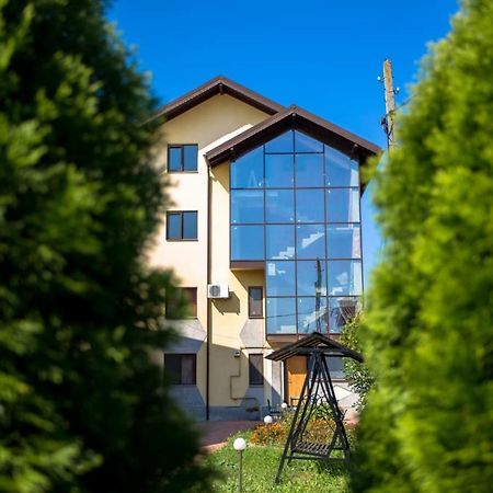 Casa Topazz Târgu Jiu Zewnętrze zdjęcie