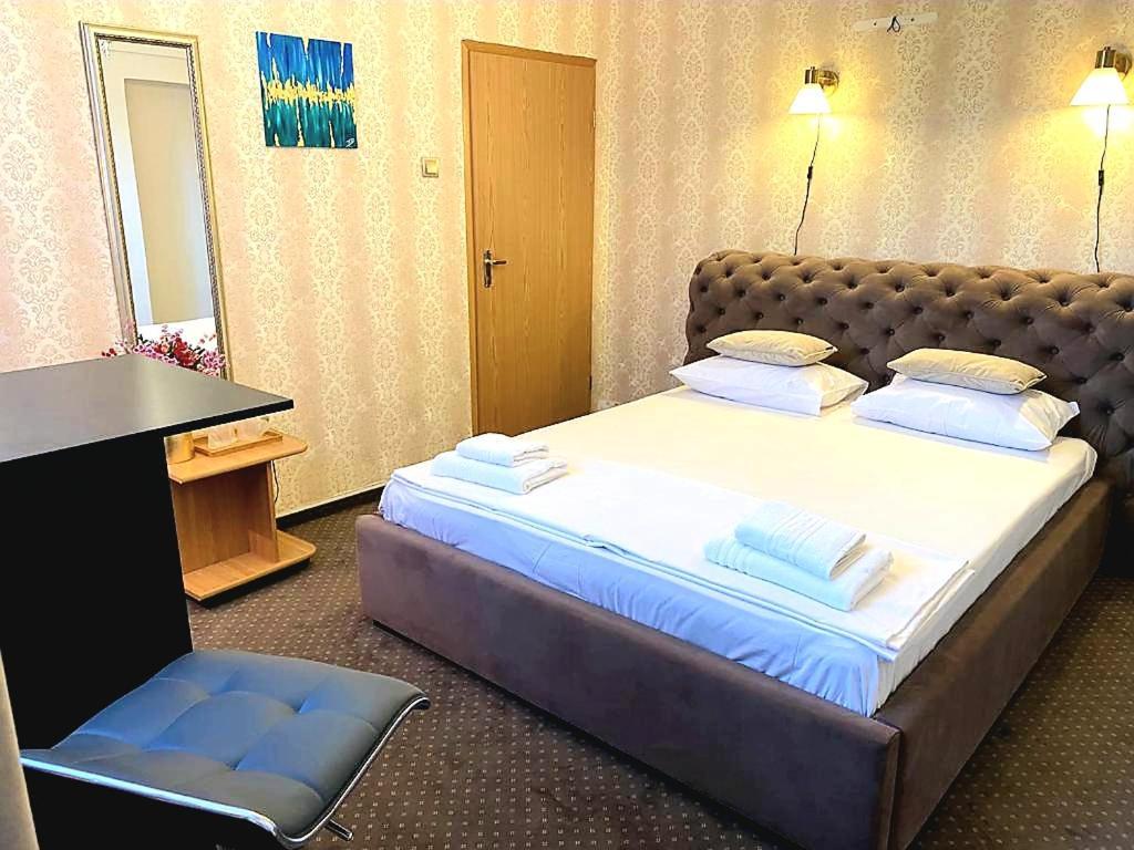 Casa Topazz Târgu Jiu Zewnętrze zdjęcie