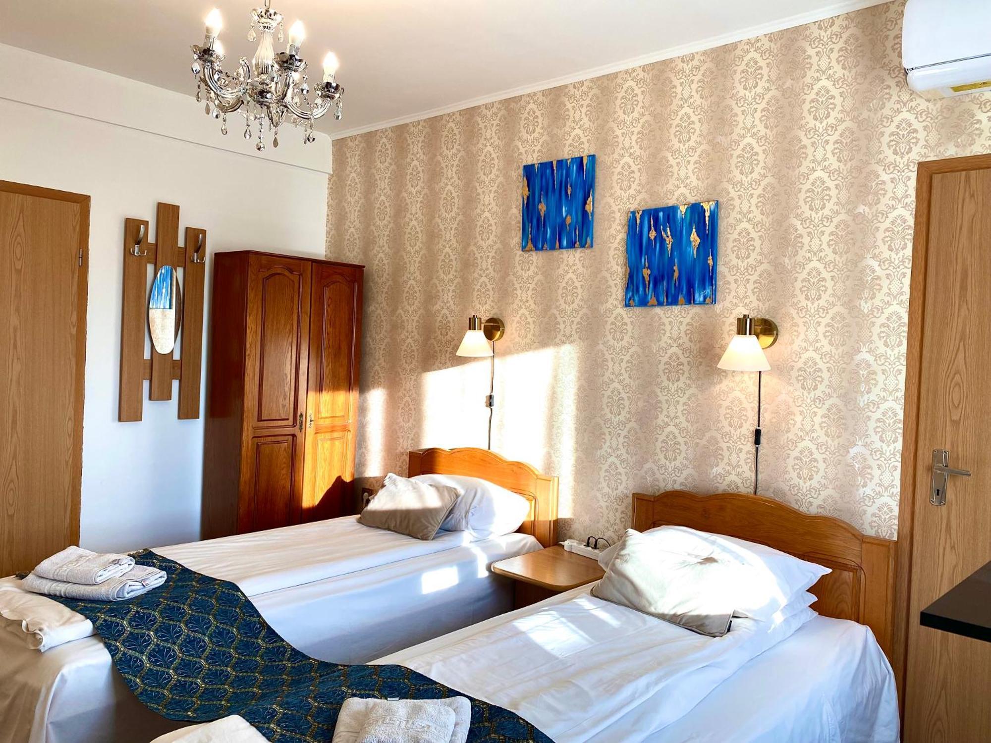 Casa Topazz Târgu Jiu Zewnętrze zdjęcie