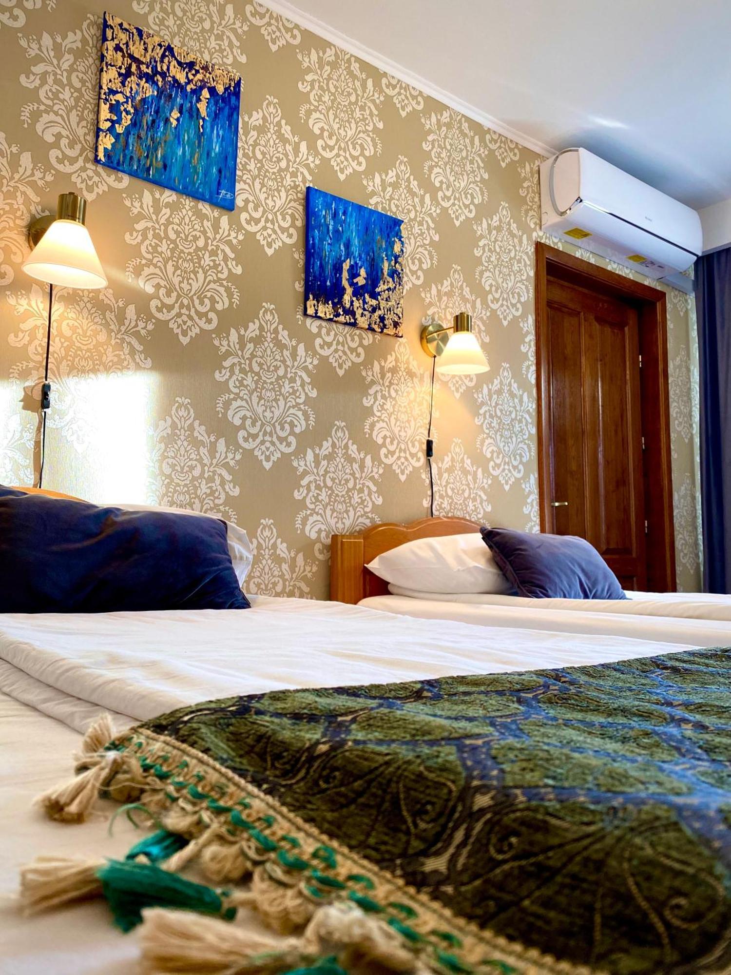 Casa Topazz Târgu Jiu Zewnętrze zdjęcie
